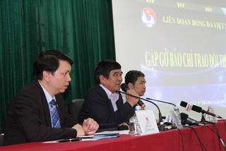 Không có chuyện thay Chủ tịch VFF