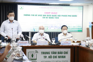 TP HCM không né tránh vụ việc đại biểu Phạm Phú Quốc mang hai quốc tịch