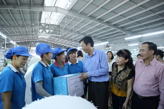 Bộ luật Lao động sửa đổi: Giảm chi phí doanh nghiệp,  đảm bảo quyền lợi cho người lao động