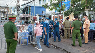 Cần Thơ: Phong toả chợ đầu mối sầm uất Tân An