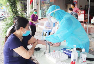 Hải Dương: Lấy mẫu huyết thanh xác định tình trạng miễn dịch Covid-19