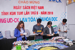 Kon Tum: Hưởng ứng Ngày Sách Việt Nam lần thứ VI