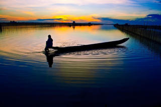 Một ngày trên phá Tam Giang