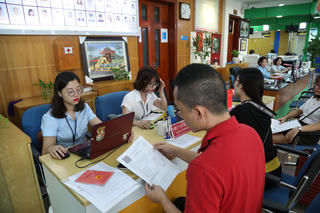 Bộ trưởng Bộ Nội vụ Lê Vĩnh Tân: Từng bước sẽ bỏ thi nâng ngạch