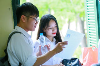 Vi phạm sửa chữa bài thi: Phạt tiền thôi chưa đủ