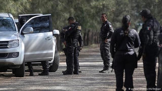 Mexico: Băng đảng ma tuý bắn rơi trực thăng cảnh sát