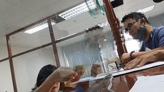 Những 'tờ xanh' kẹp trong hồ sơ ở Hải quan Hà Nội: Đề xuất đình chỉ công tác cán bộ công chức có liên quan