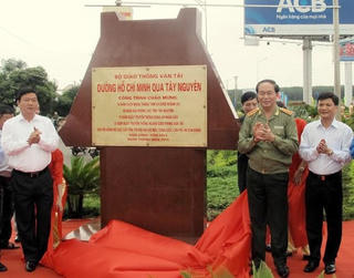 Khánh thành Dự án Đầu tư nâng cấp, mở rộng đường Hồ Chí Minh qua các tỉnh Tây Nguyên và Bình Phước