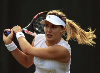 Toàn cảnh ngày mở màn Wimbledon: Wawrinka dừng bước ngay vòng 1