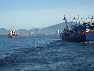 Khánh Hòa: Cứu 17 ngư dân bị trôi dạt ở Trường Sa