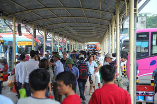 Bến xe tại TP HCM đồng loạt tăng giá vé dịp lễ Quốc khánh 2-9