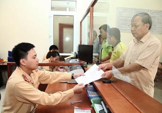 Từ 21/5, đến công an xã để đăng ký xe máy