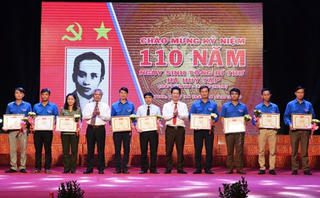 Hơn 7 vạn bài dự thi ‘Tìm hiểu về Tổng bí thư Hà Huy Tập’