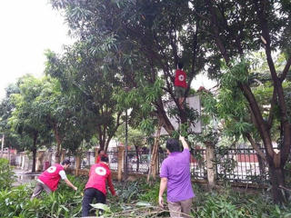 1 tỷ đồng và các hàng hóa thiết yếu cứu trợ bão số 10