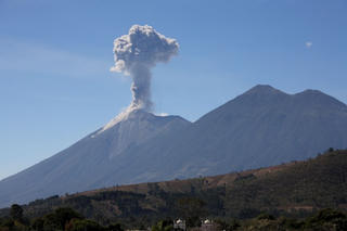 Guatemala: Hàng chục người bị thương và mất tích do núi lửa phun trào