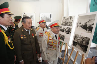 Hà Nội xưa và nay qua ảnh