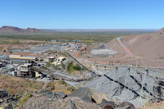 Mỏ kim cương lớn nhất thế giới ngừng hoạt động