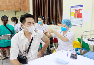 Quảng Ninh: Triển khai tiêm hơn 29.600 liều vaccine Vero Cell cho người dân nơi biên giới 
