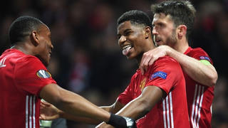 Khóc như mưa, Rashford làm Ban huấn luyện phát sốt
