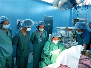 Thừa Thiên - Huế: Phát triển kỹ thuật cao nội soi 3D đồng bộ