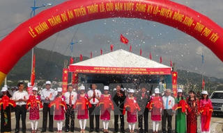 Thông tuyến thoát lũ, cứu nạn vượt sông Kỳ Lộ