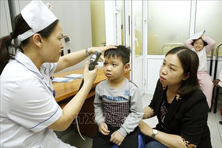 Bệnh nguy hiểm về mắt: U nguyên bào võng mạc