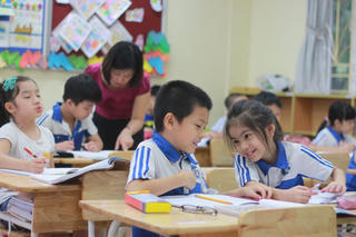 Không được vận động tài trợ để chi trả thù lao giảng dạy