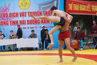Tranh tài quyết liệt tại Giải vật dân tộc tỉnh Hải Dương