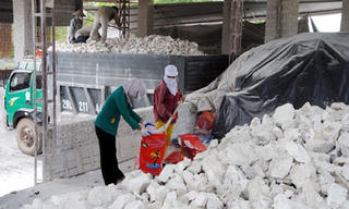 Tăng cường quản lý mặt hàng vôi, đá vôi xuất khẩu