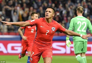 Alexis Sanchez đi vào lịch sử trong ngày Chile chia điểm với Đức
