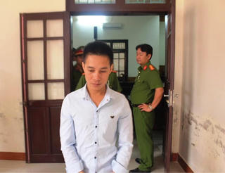 12 năm tù cho người anh đâm chết em trai ruột