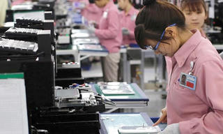 Khi FDI lấn sân