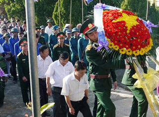 Làm đường phát hiện nhiều hài cốt liệt sỹ