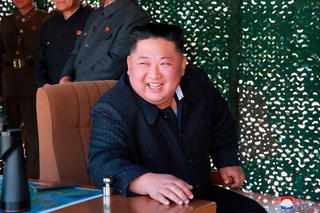 Ông Kim Jong-un lần đầu xuất hiện trước công chúng sau hơn 3 tuần