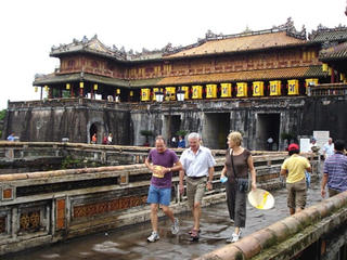 Thu phí gộp tuyến khi tham quan di tích Cố đô Huế