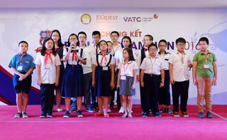 Nhiều vấn đề thời sự trong một cuộc thi tiếng Anh
