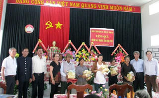 Tấm lòng đến với đồng bào nghèo Kon Tum