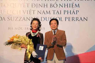 Ngôi nhà Việt  giữa lòng nước Pháp