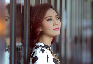 Nhà văn/ MC Phương Huyền: Nhiều người có thói quen 'tay nhanh hơn não'