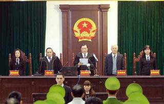 Hình ảnh buổi tuyên án ông Đinh La Thăng, Trịnh Xuân Thanh