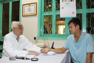Cuộc đời với tâm nguyện bốc thuốc cứu người