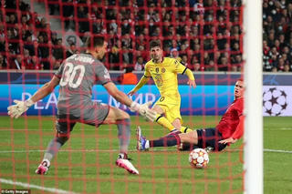 Đánh bại Lille, Chelsea tiến vào tứ kết Champions League