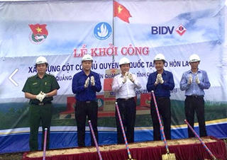 Lễ Khởi công xây dựng trình Cột cờ Tổ quốc tại Đảo Hòn La - Quảng Bình