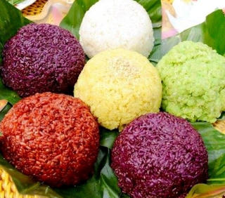 Ẩm thực Lào Cai Xôi ngũ sắc