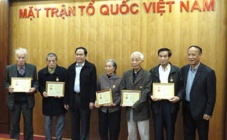Phát huy vai trò ưu tú, có nhiều sáng kiến đóng góp cho xã hội, cho MTTQ Việt Nam