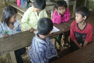 Gần 300 học sinh Nghệ An chưa trở lại trường học