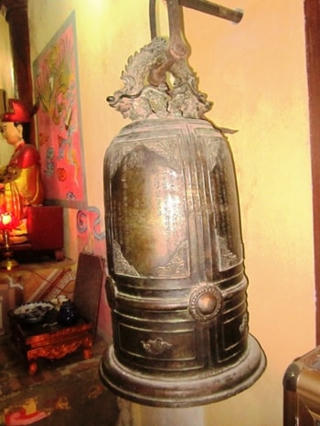 Cận cảnh chuông đồng hiếm thời Tây Sơn vừa được phát hiện