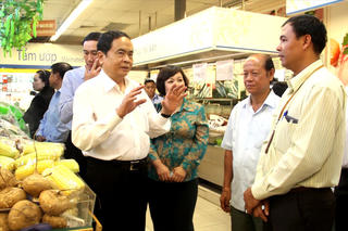 'Muốn thị trường trong nước sôi động phải dựa vào sức mua của nhân dân’