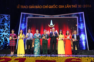 [Ảnh] Trao Giải Báo chí Quốc gia lần thứ XI