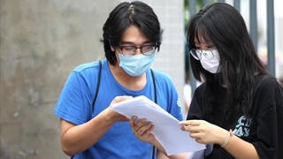 Đơn phúc khảo bài thi có thể gửi qua zalo